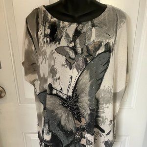 🎁 3/$30 Beautiful Model France Cap Sleeve Blouse With Bling & Butterflies (T15)